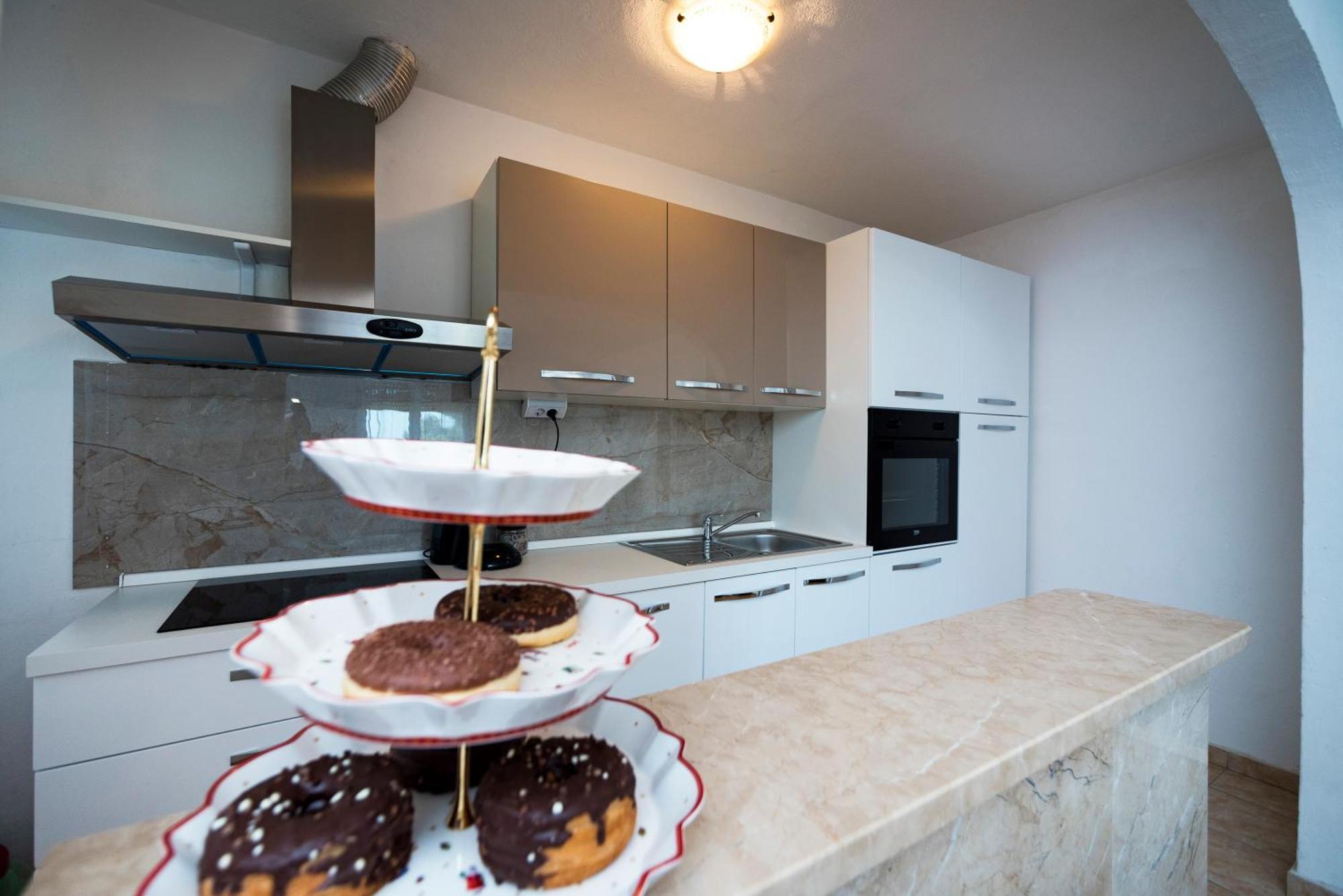 M&M Pelivan Apartments Solin Exteriér fotografie