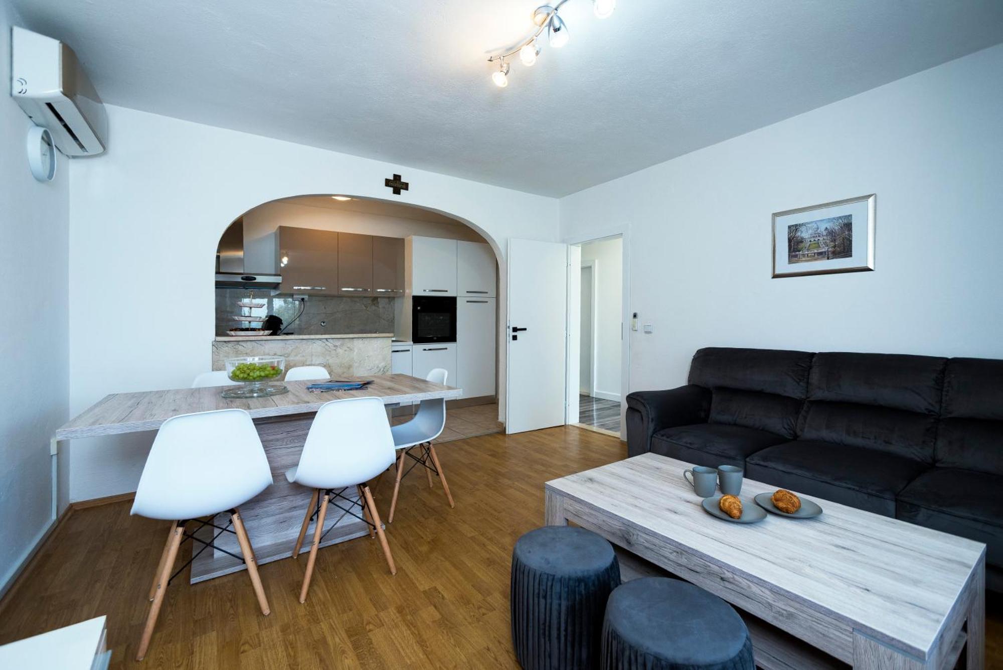 M&M Pelivan Apartments Solin Exteriér fotografie