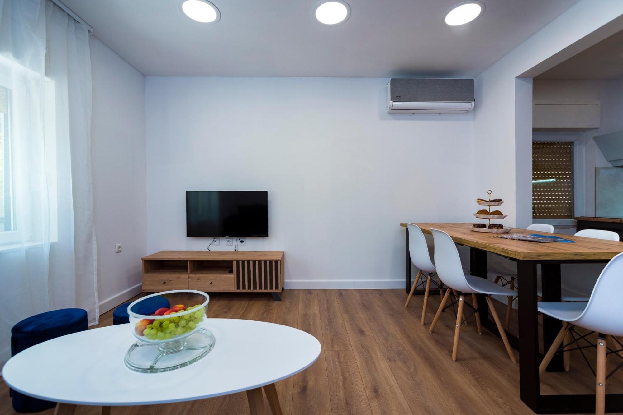 M&M Pelivan Apartments Solin Exteriér fotografie
